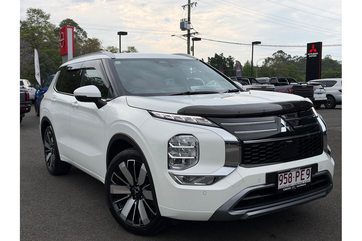 2025 Mitsubishi Outlander Exceed ZM