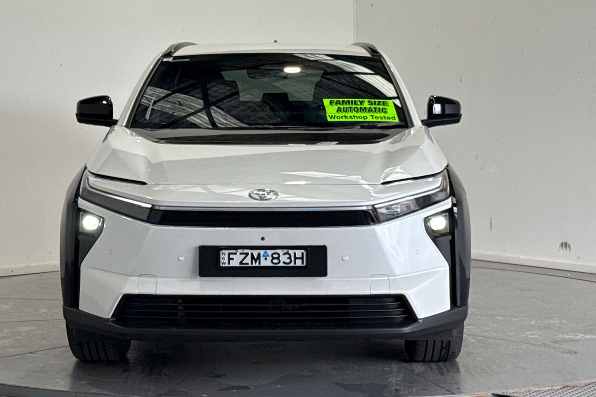 2025 Toyota bZ4X XEAM11R