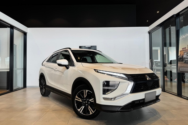 2023 Mitsubishi Eclipse Cross LS YB