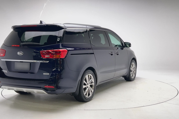 2018 Kia Carnival Platinum YP thumb-7