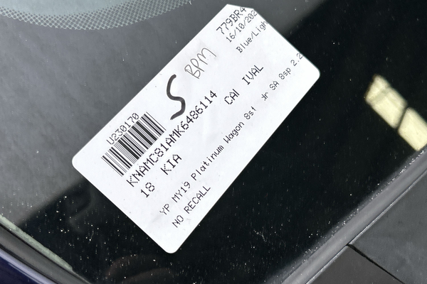 2018 Kia Carnival Platinum YP thumb-23