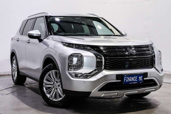 2024 Mitsubishi Outlander LS ZM