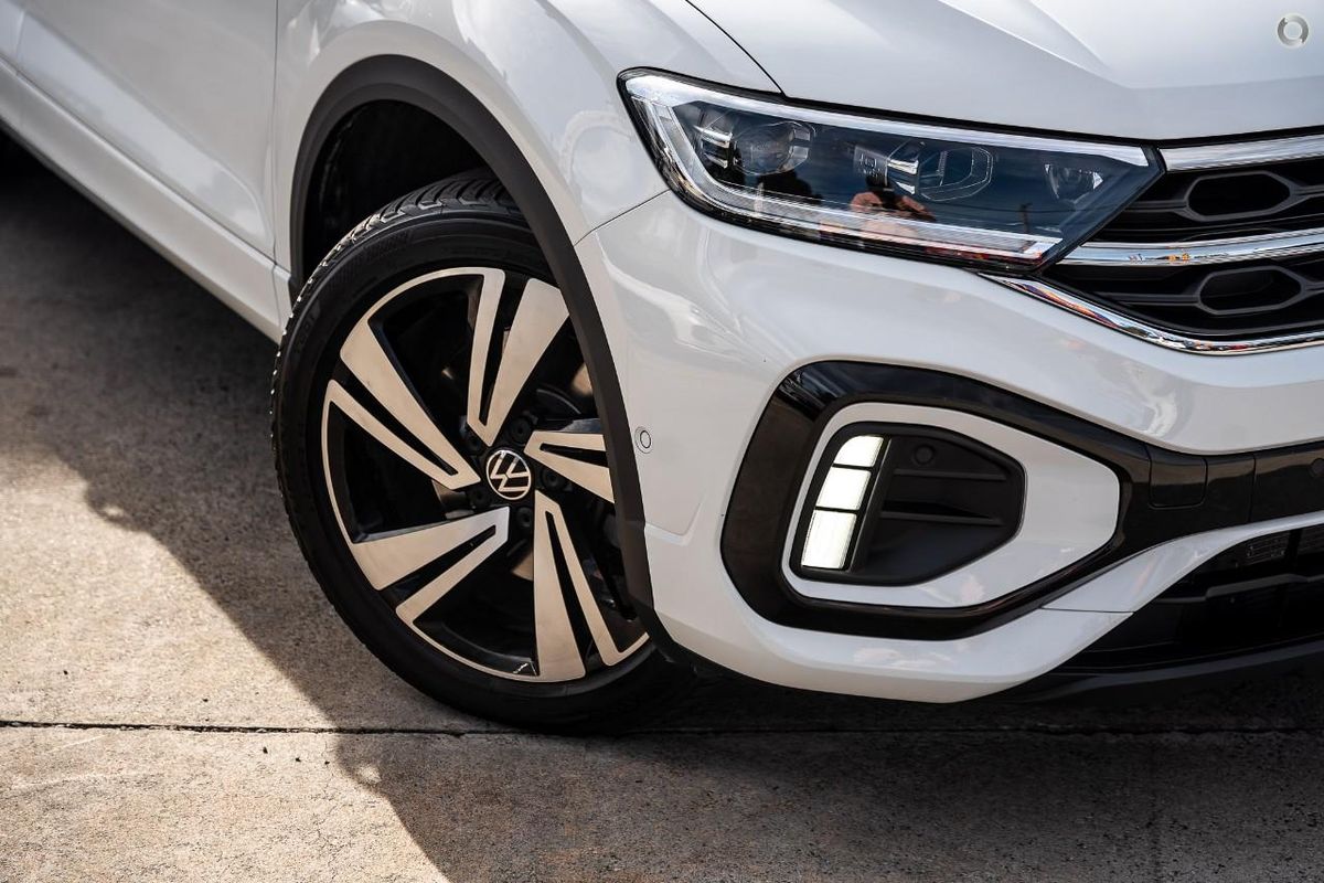 2025 Volkswagen T-Roc 140TSI R-Line D11