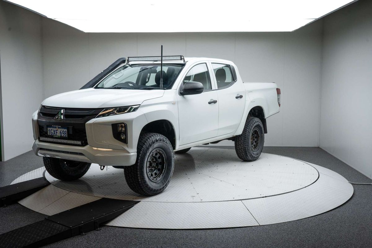 2019 Mitsubishi Triton GLX MR 4X4