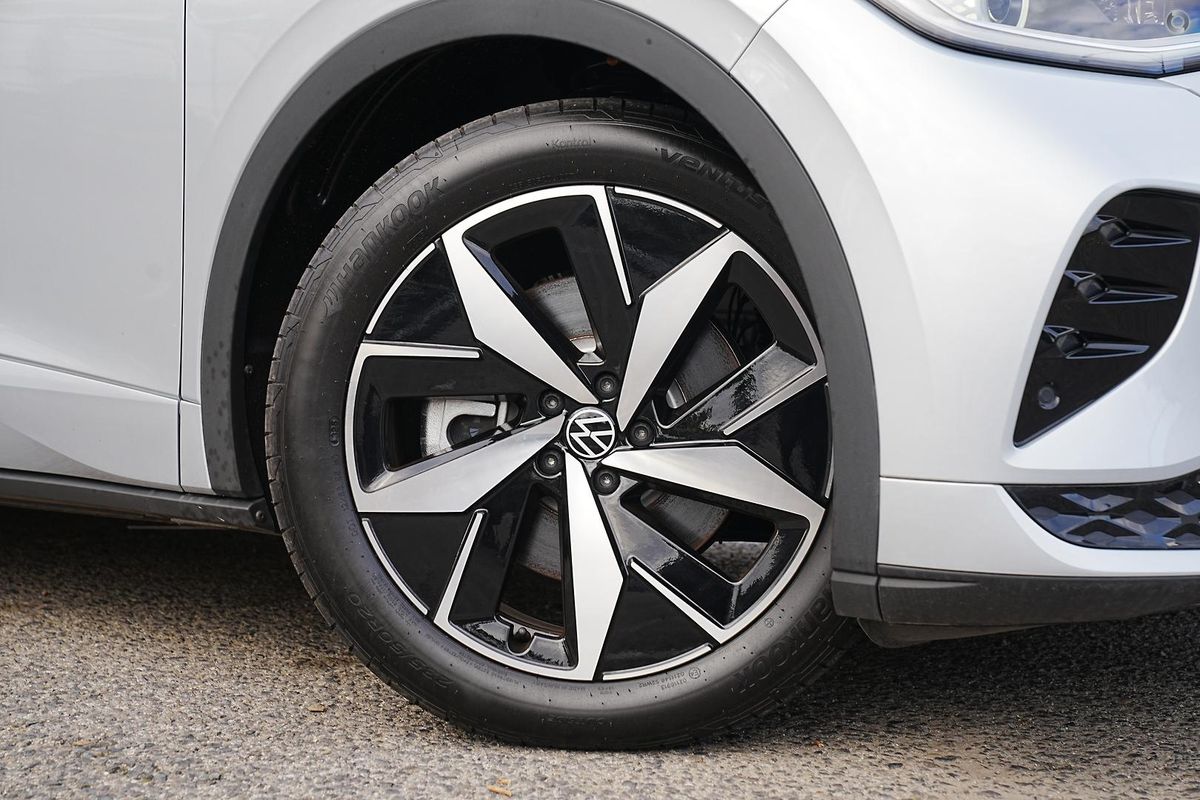 2025 Volkswagen ID.4 GTX E2