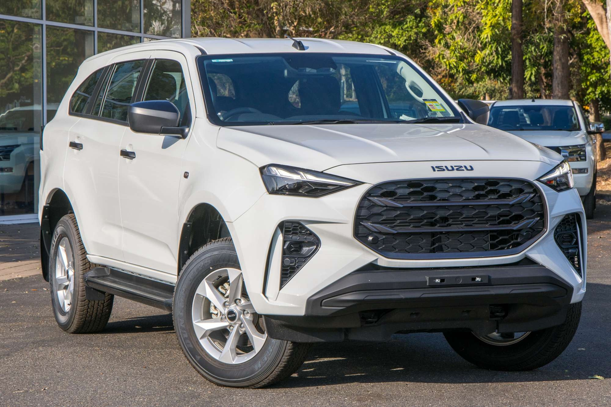 2025 Isuzu MU-X LS-M