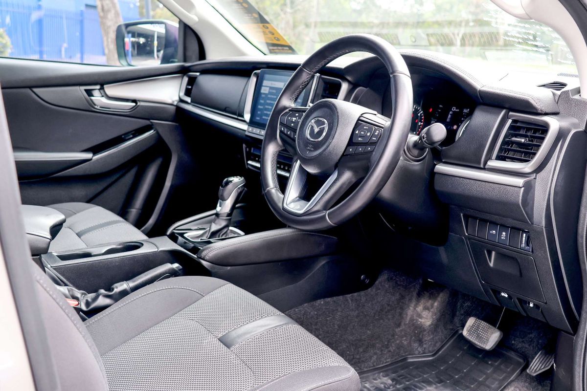 2023 Mazda BT-50 XTR TF 4X4 image 28