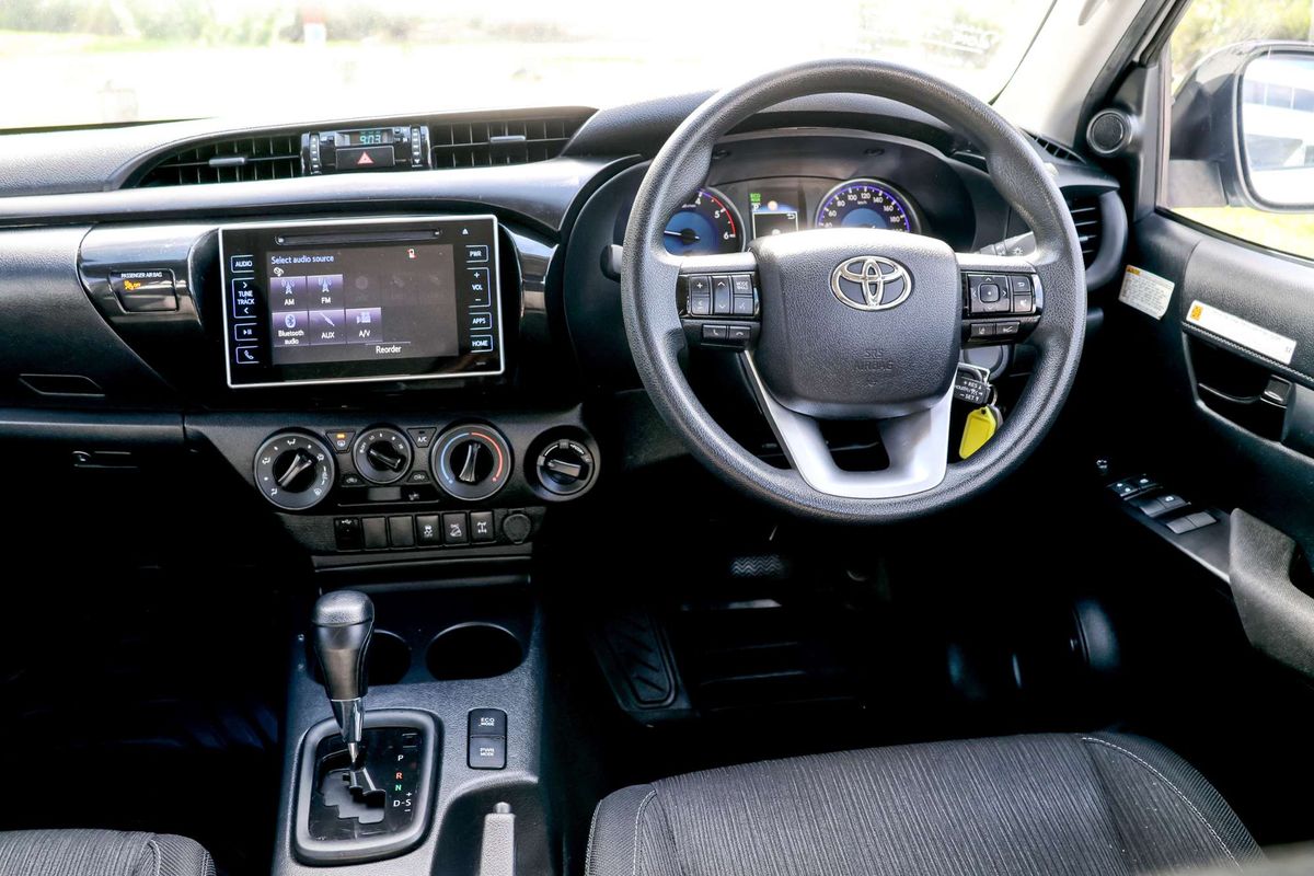2019 Toyota Hilux SR GUN126R 4X4 image 28