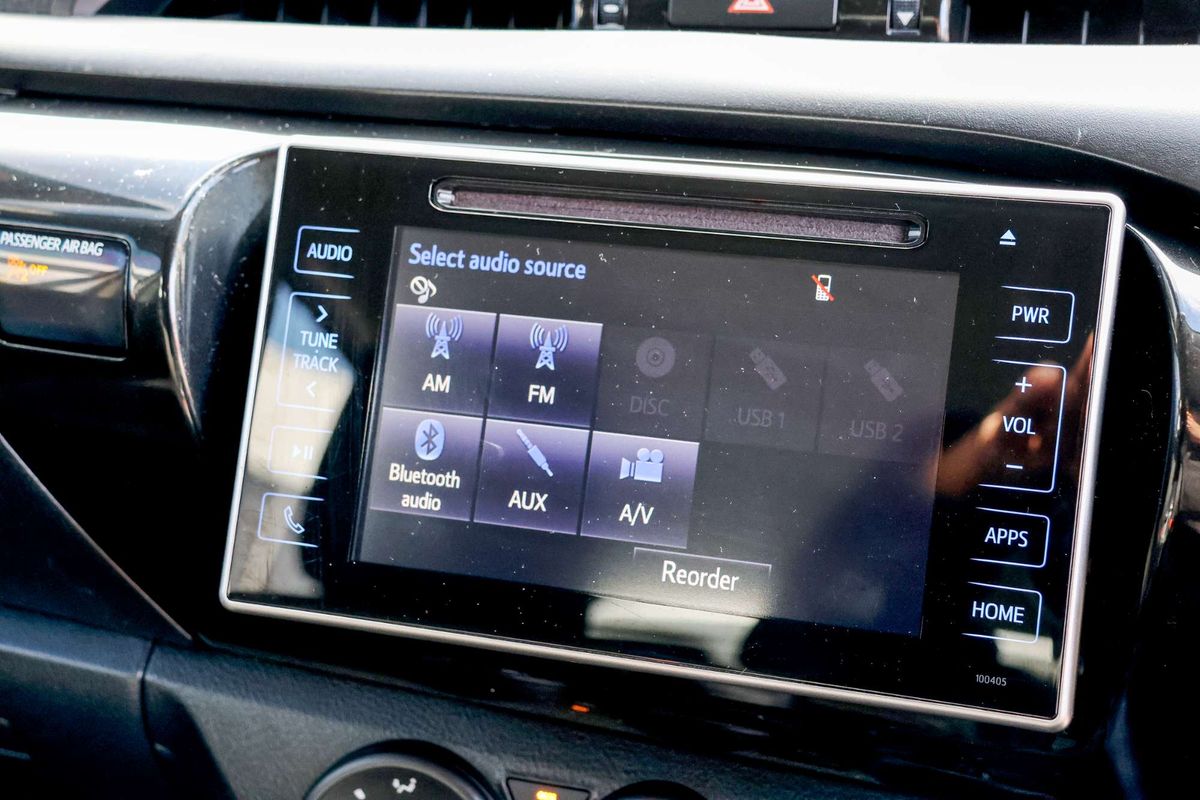 2019 Toyota Hilux SR GUN126R 4X4 image 30