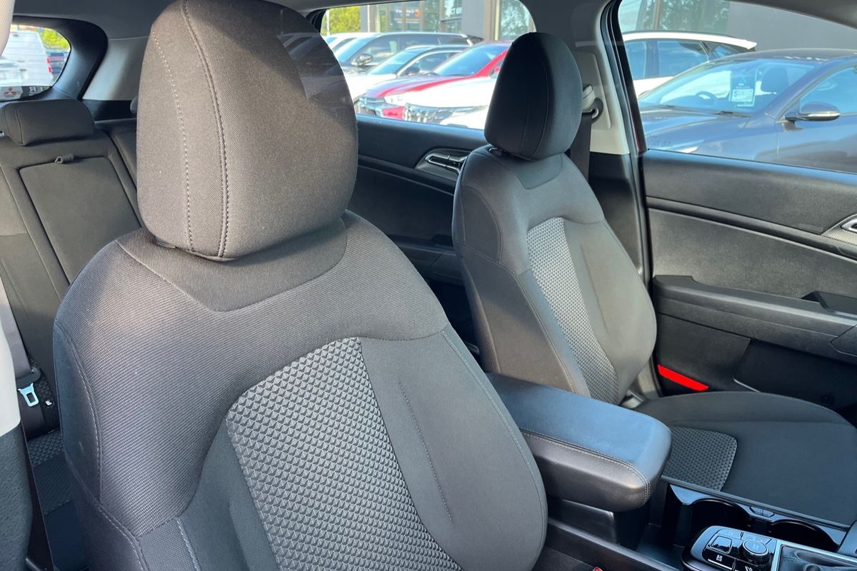 2024 Kia Sportage S NQ5