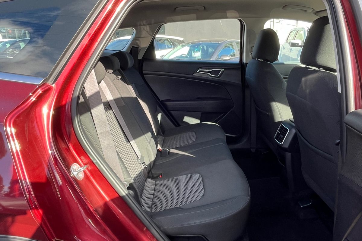 2024 Kia Sportage S NQ5
