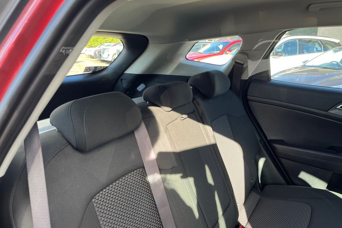 2024 Kia Sportage S NQ5