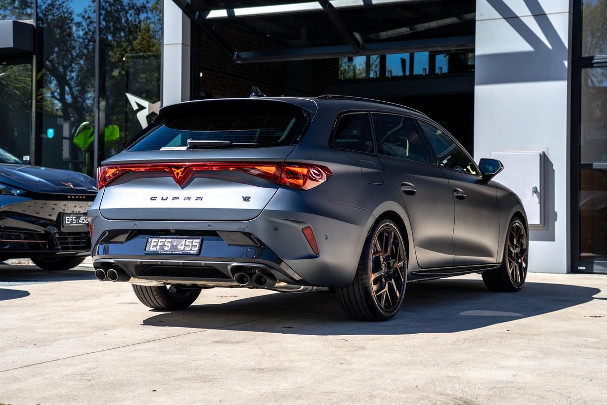 2026 CUPRA Leon VZx KL
