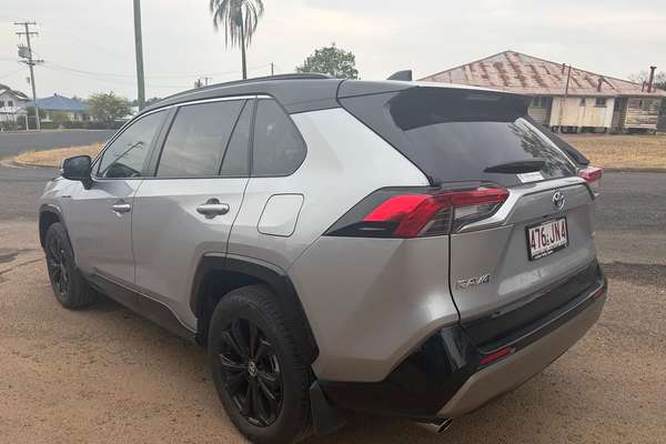 2024 Toyota RAV4 XSE AXAH52R
