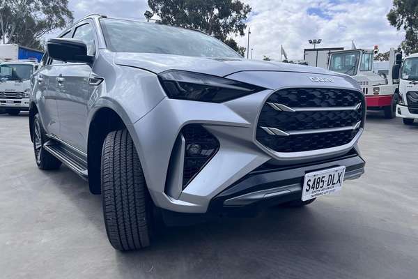 2025 Isuzu MU-X LS-T
