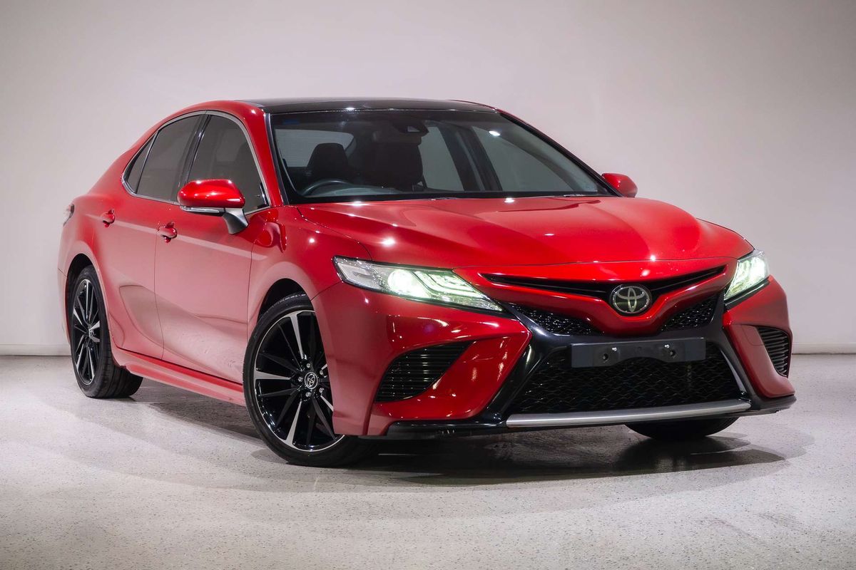 2019 Toyota Camry SX GSV70R