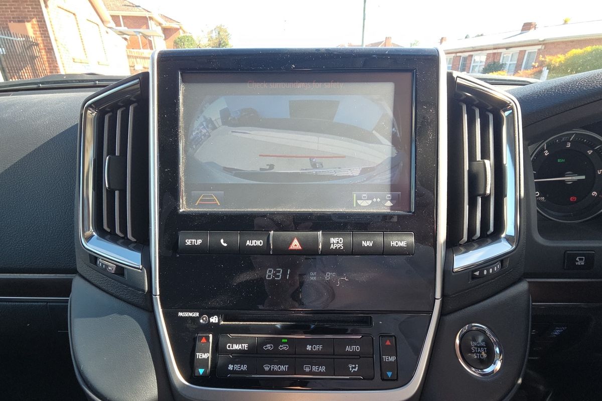 2018 Toyota Landcruiser Sahara VDJ200R