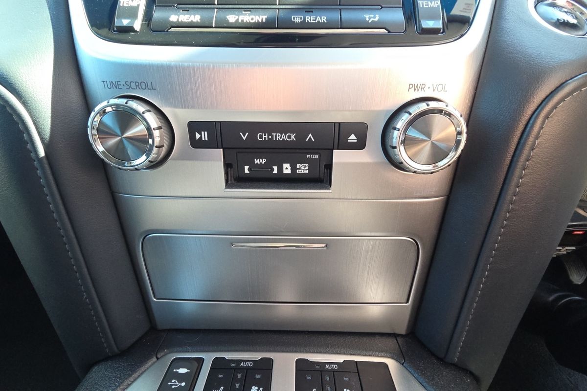 2018 Toyota Landcruiser Sahara VDJ200R