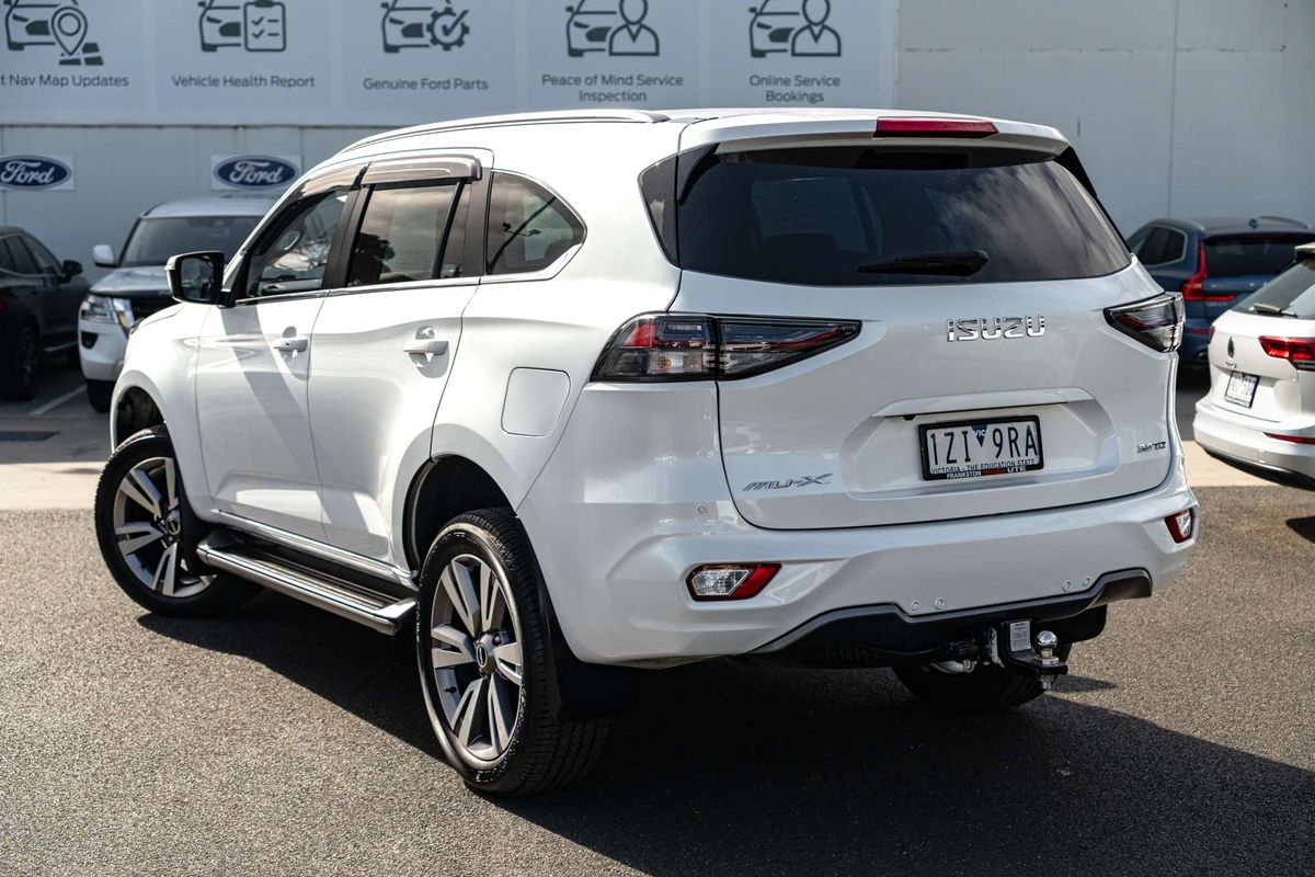 2023 Isuzu MU-X LS-T
