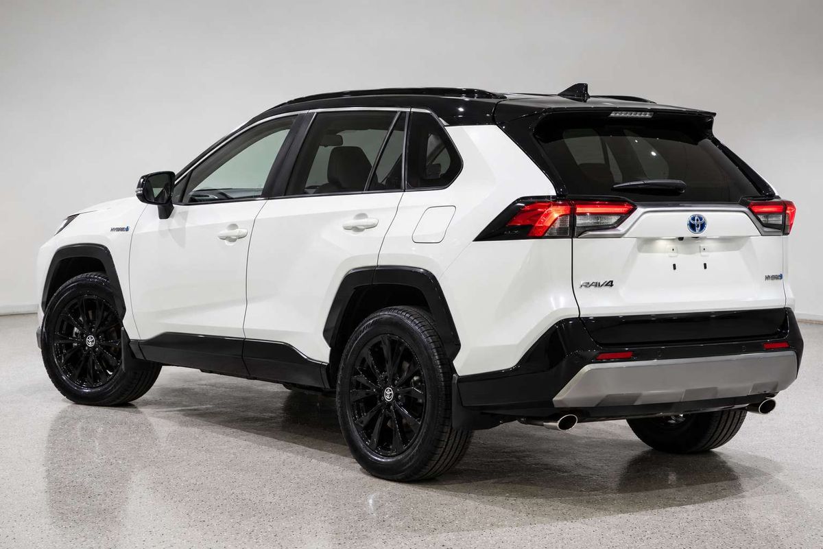 2022 Toyota RAV4 XSE AXAH54R