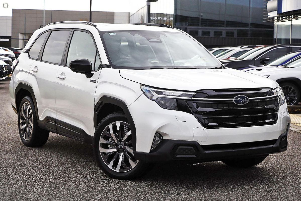 2025 Subaru Forester Hybrid Touring S6