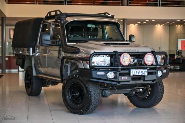 2022 Toyota Landcruiser GXL VDJ79R