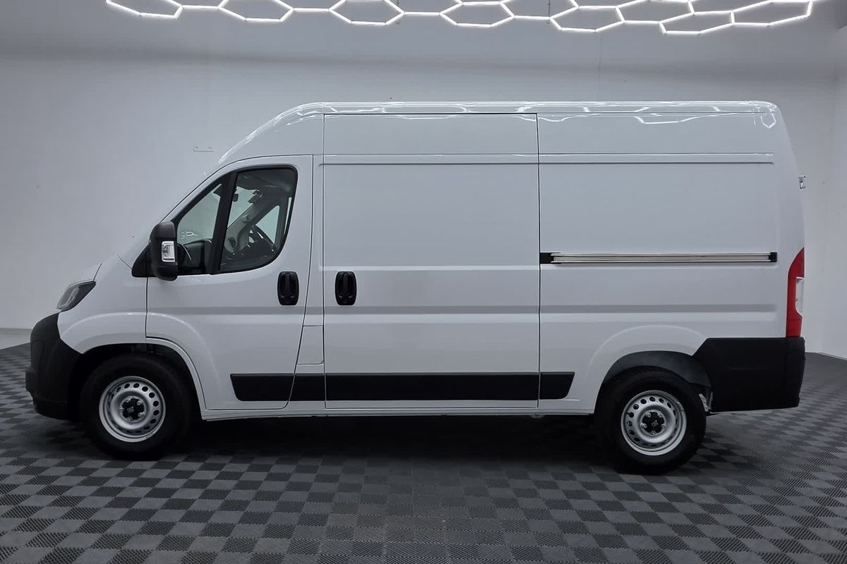 2026 Fiat Ducato Series 2 MWB Mid Roof