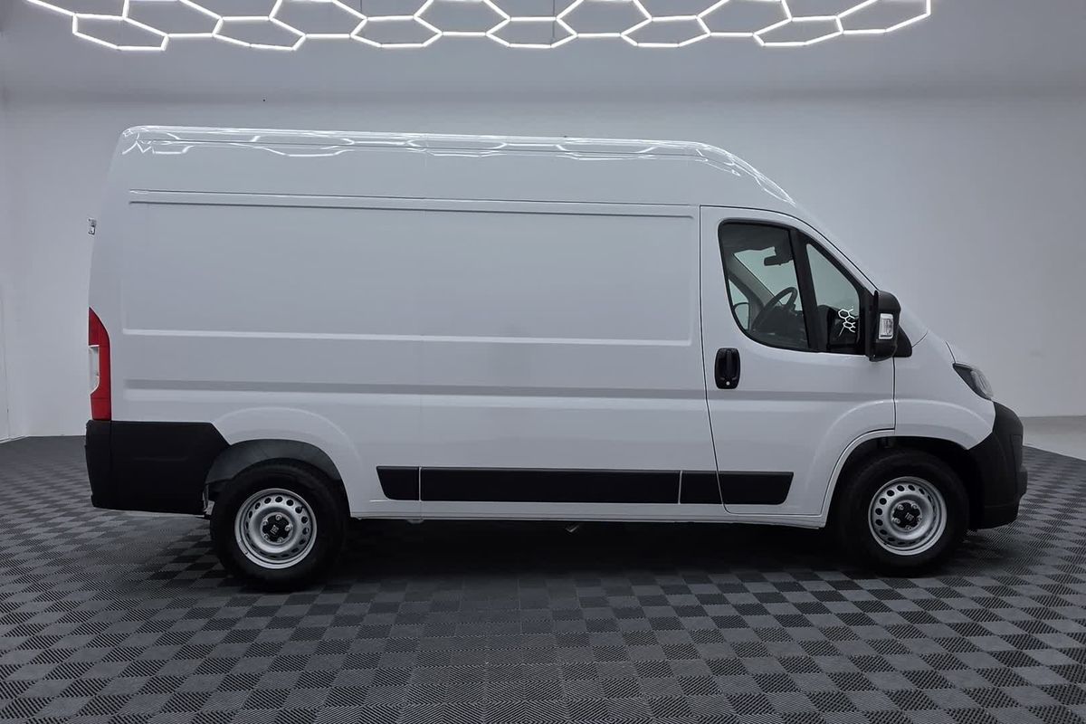 2026 Fiat Ducato Series 2 MWB Mid Roof