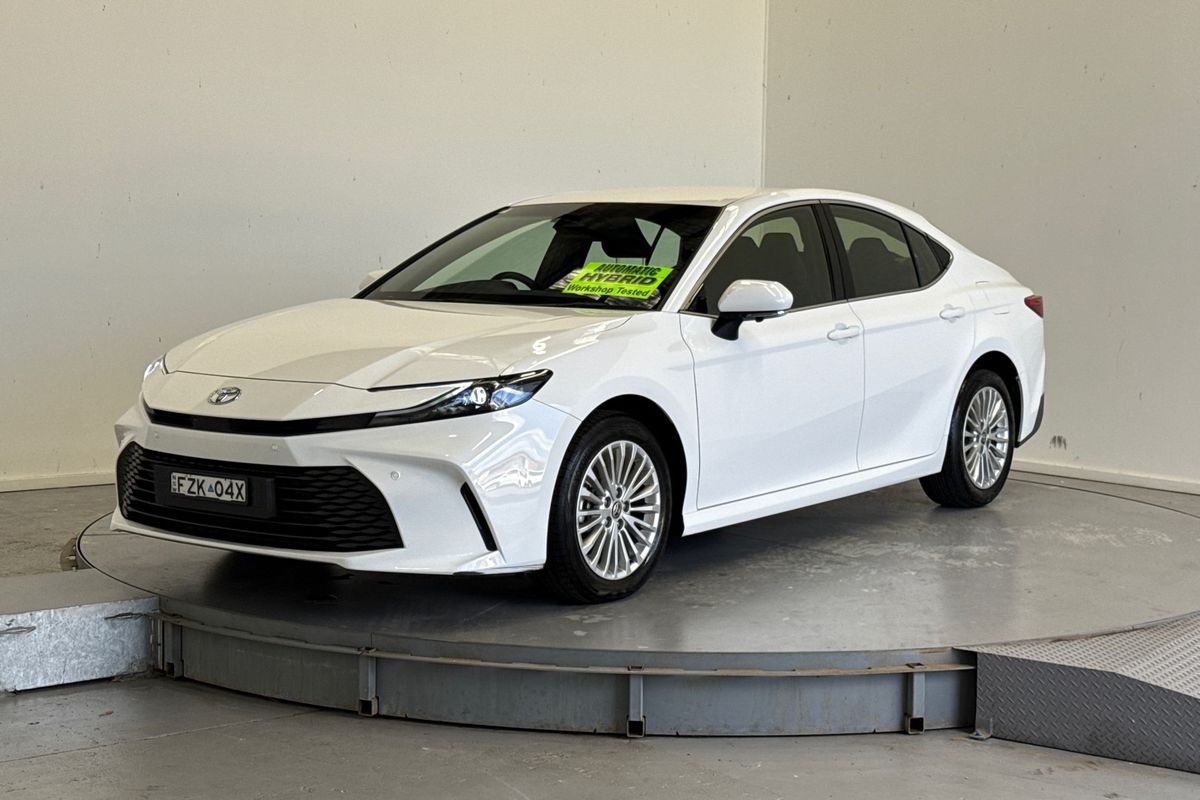 2026 Toyota Camry Ascent AXVH80R