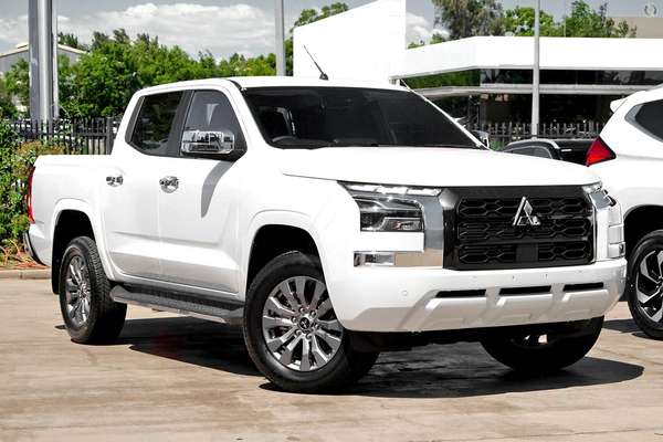 2025 Mitsubishi Triton GLS MV 4X4