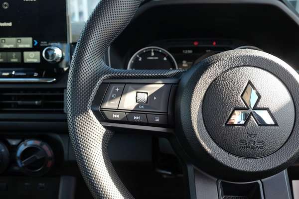 2026 Mitsubishi Triton GLX MV 4X4