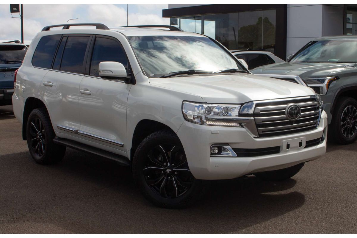 2021 Toyota Landcruiser Sahara VDJ200R