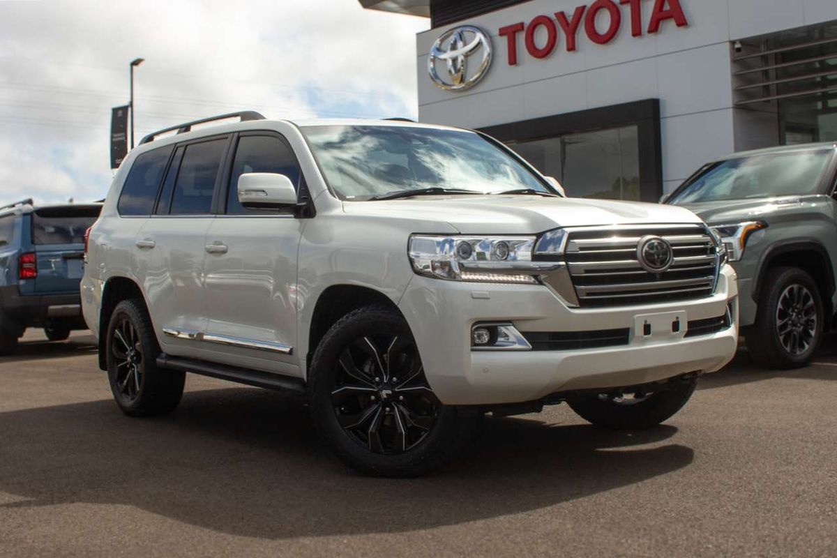 2021 Toyota Landcruiser Sahara VDJ200R