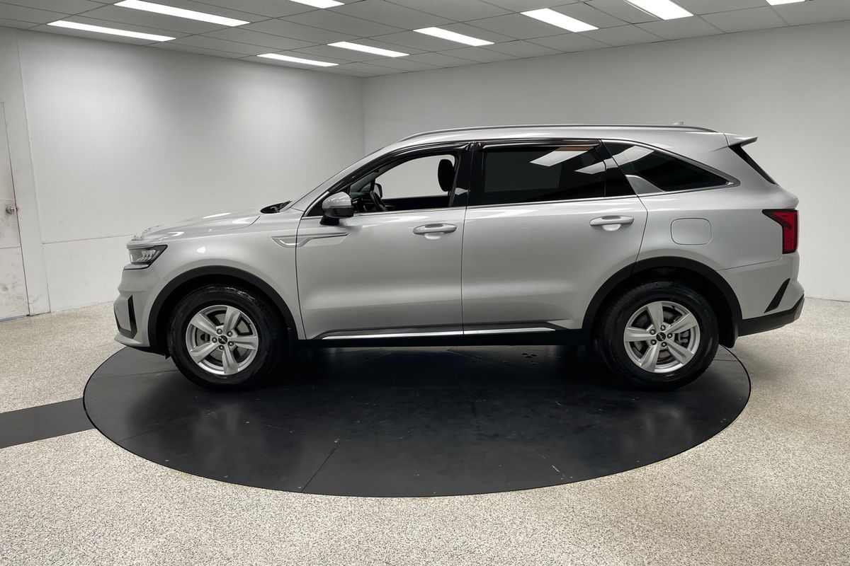 2023 Kia Sorento S MQ4