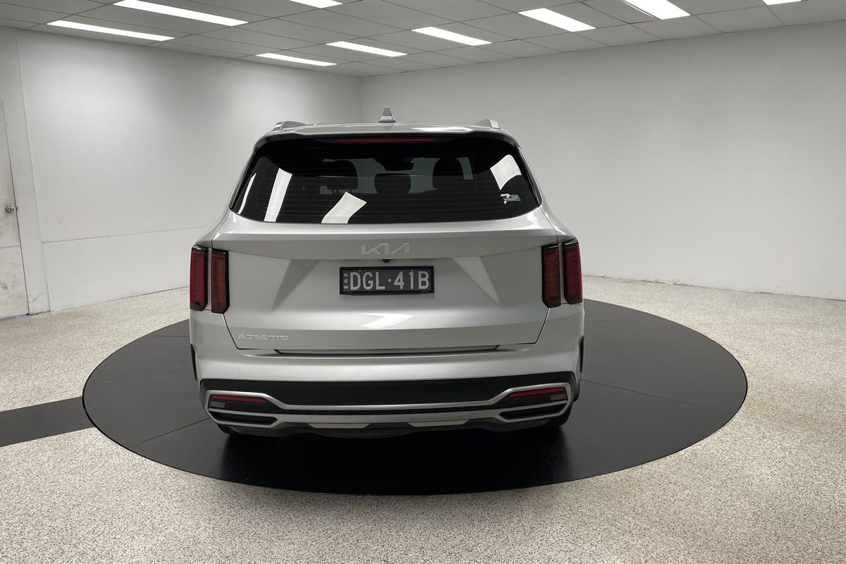 2023 Kia Sorento S MQ4