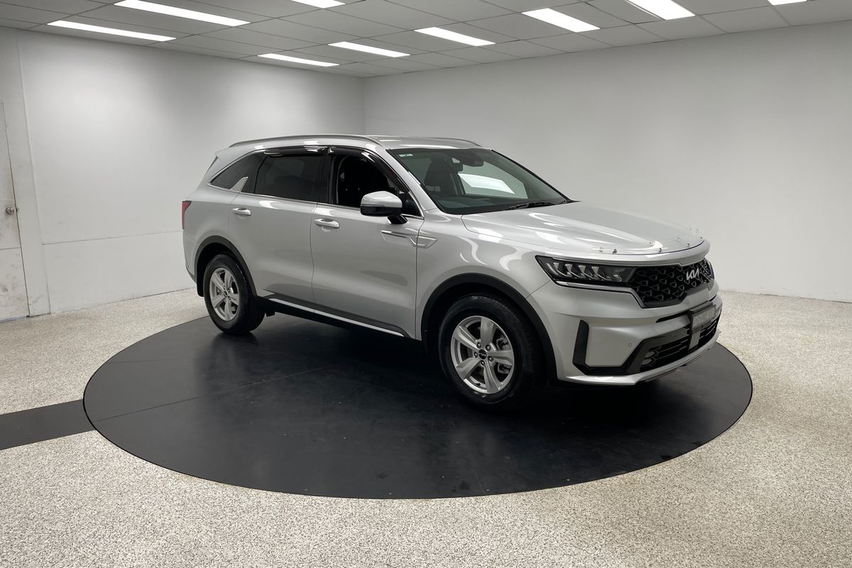 2023 Kia Sorento S MQ4