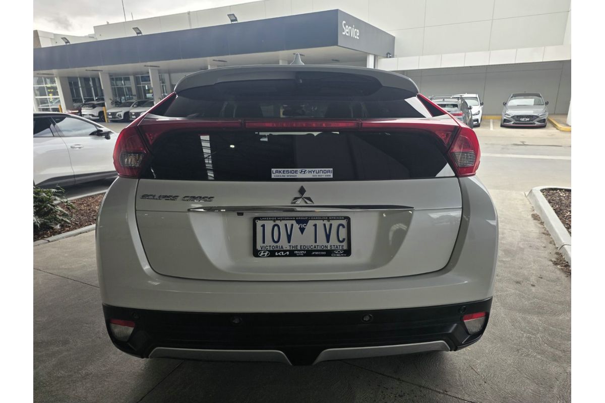 2018 Mitsubishi Eclipse Cross LS YA image 6