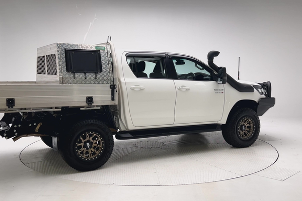 2024 Toyota Hilux SR GUN126R 4X4 thumb-2