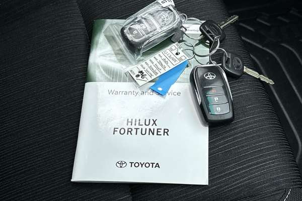 2024 Toyota Hilux SR GUN126R 4X4 thumb-22