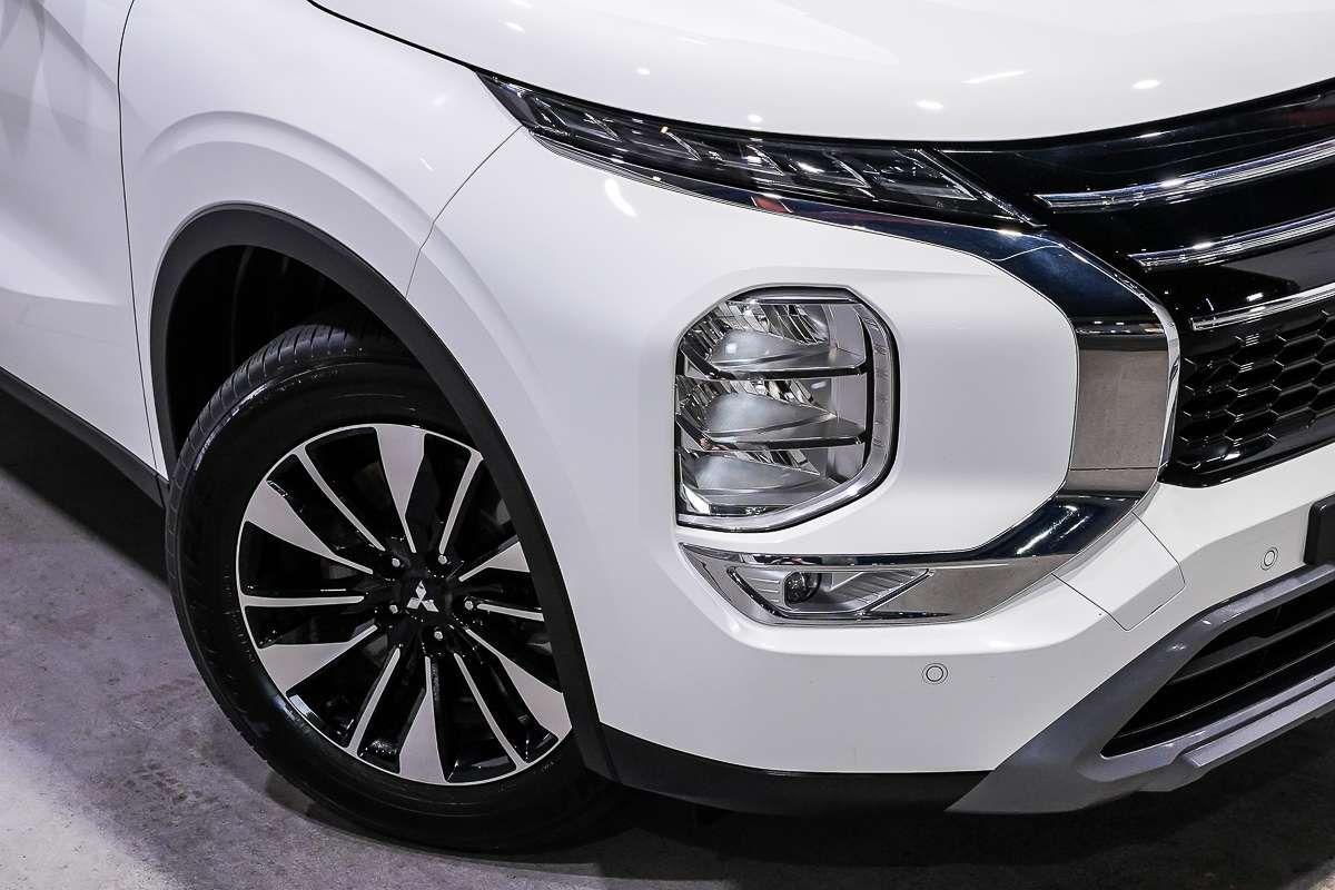 2026 Mitsubishi Outlander LS ZM