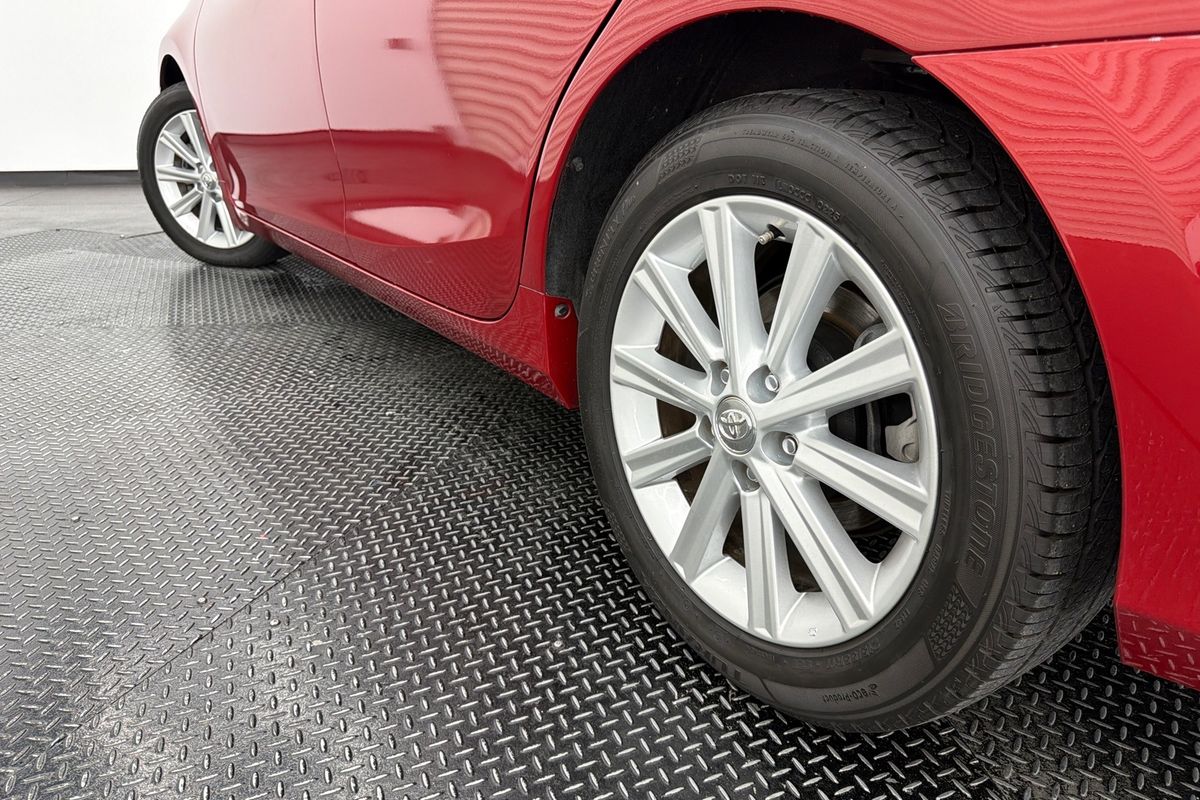 2015 Toyota Camry Atara S ASV50R