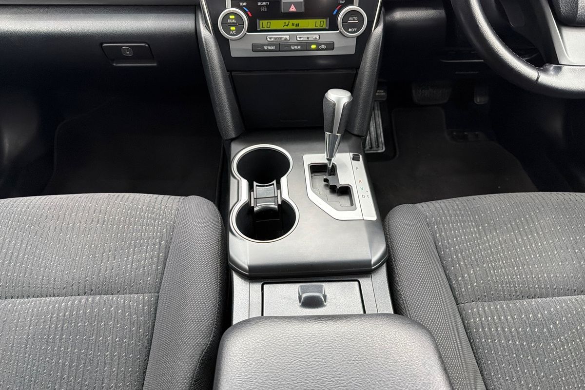 2015 Toyota Camry Atara S ASV50R