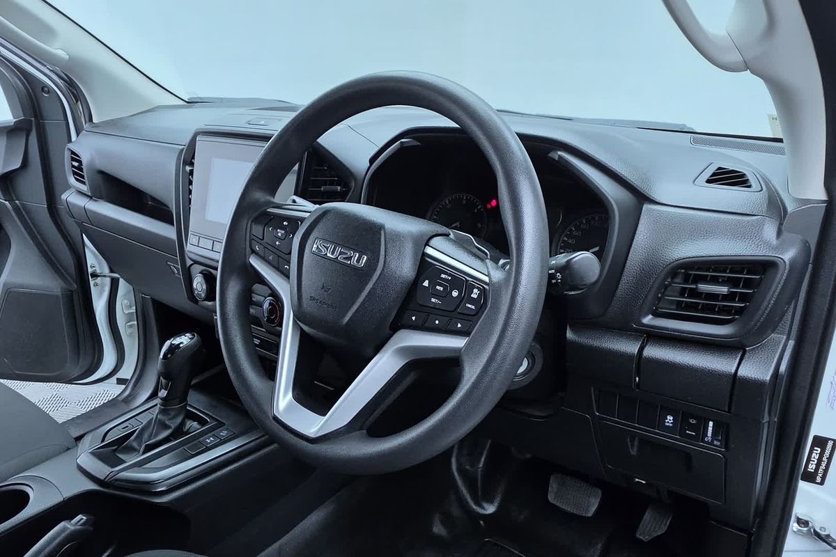 2023 Isuzu D-MAX SX 4X4