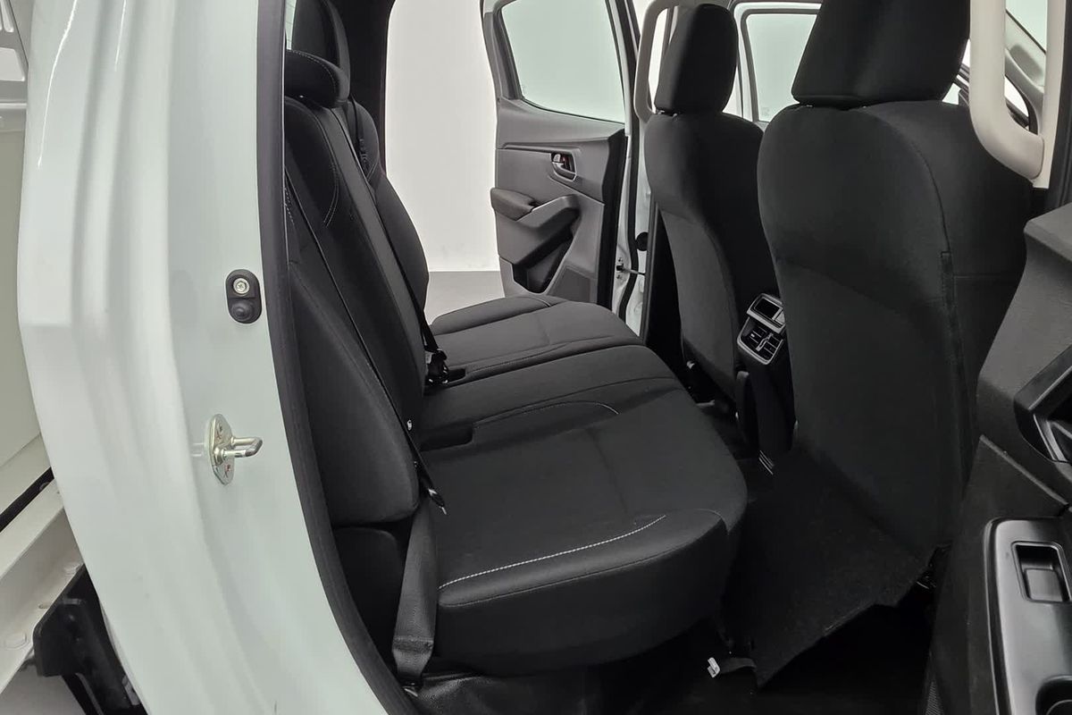 2023 Isuzu D-MAX SX 4X4