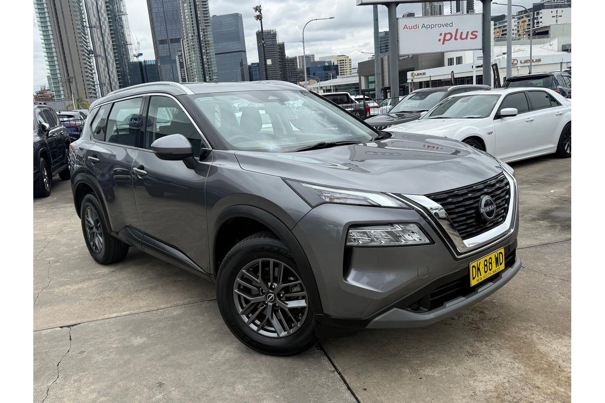 2024 Nissan X-TRAIL ST T33