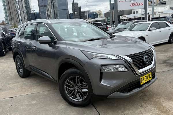 2024 Nissan X-TRAIL ST T33