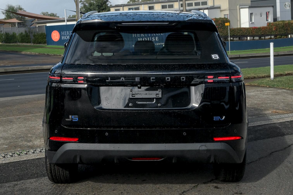 2026 OMODA JAECOO J5 EV Summit