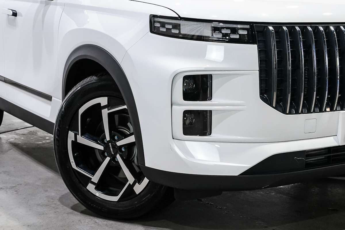 2025 OMODA JAECOO J7 Core