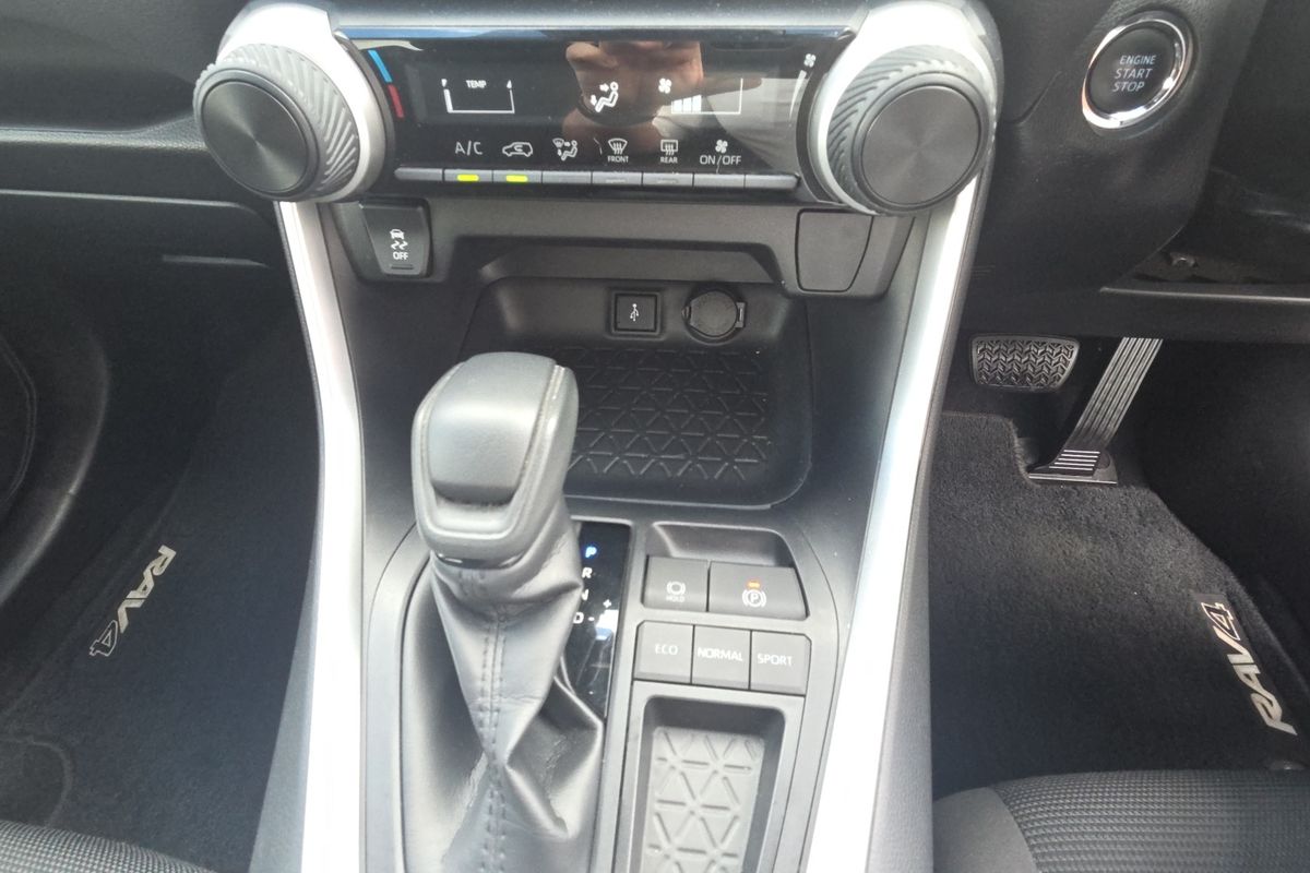 2021 Toyota RAV4 GX MXAA52R