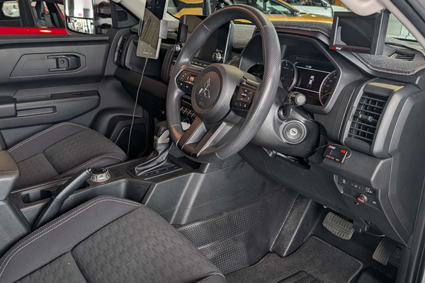 2025 Mitsubishi Triton GLX+ MV 4X4 thumb-9